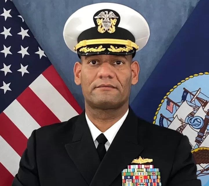 Dominicano es nombrado capitán comodoro del “Destroyer Squadron 22”