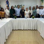 Santiago presenta su potencial turístico a Wingo para impulsar un vuelo directo con Colombia