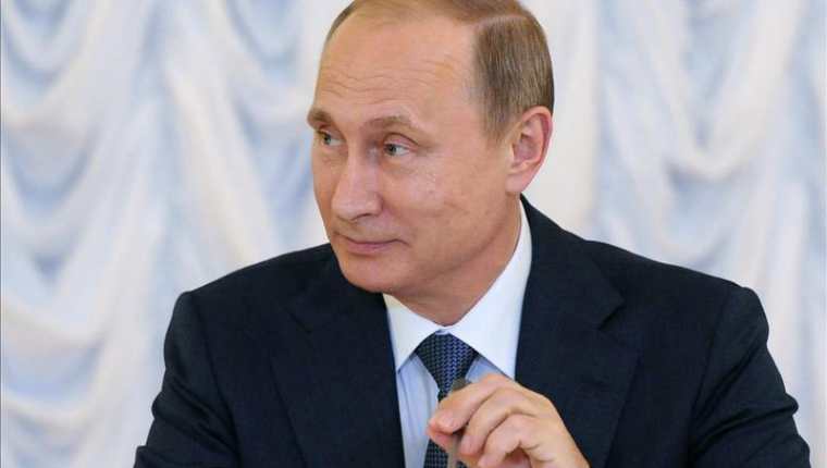 Putin recibe la vacuna nasal rusa contra el coronavirus
