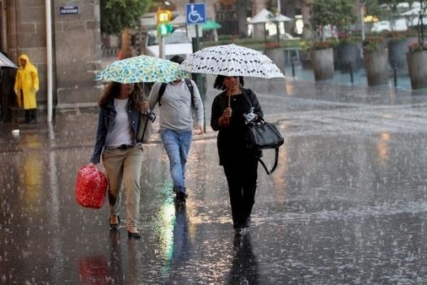 Vaguada generará lluvias dispersas para la tarde y noche de este lunes
