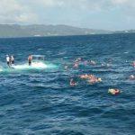 Rescatan 55 excursionistas tras naufragio de catamarán en Samaná