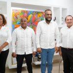 ALCALDE WILFREDO OLIVENCES IMPULSA LA UNIDAD INSTITUCIONAL PARA FORTALECER EL DESTINO TURÍSTICO SOSÚA