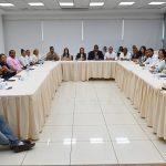 MITUR y sectores de la comunidad crean mesa de trabajo para impulsar a Bayahíbe como destino turístico